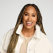 Horizontal portrait of Jade Warshaw