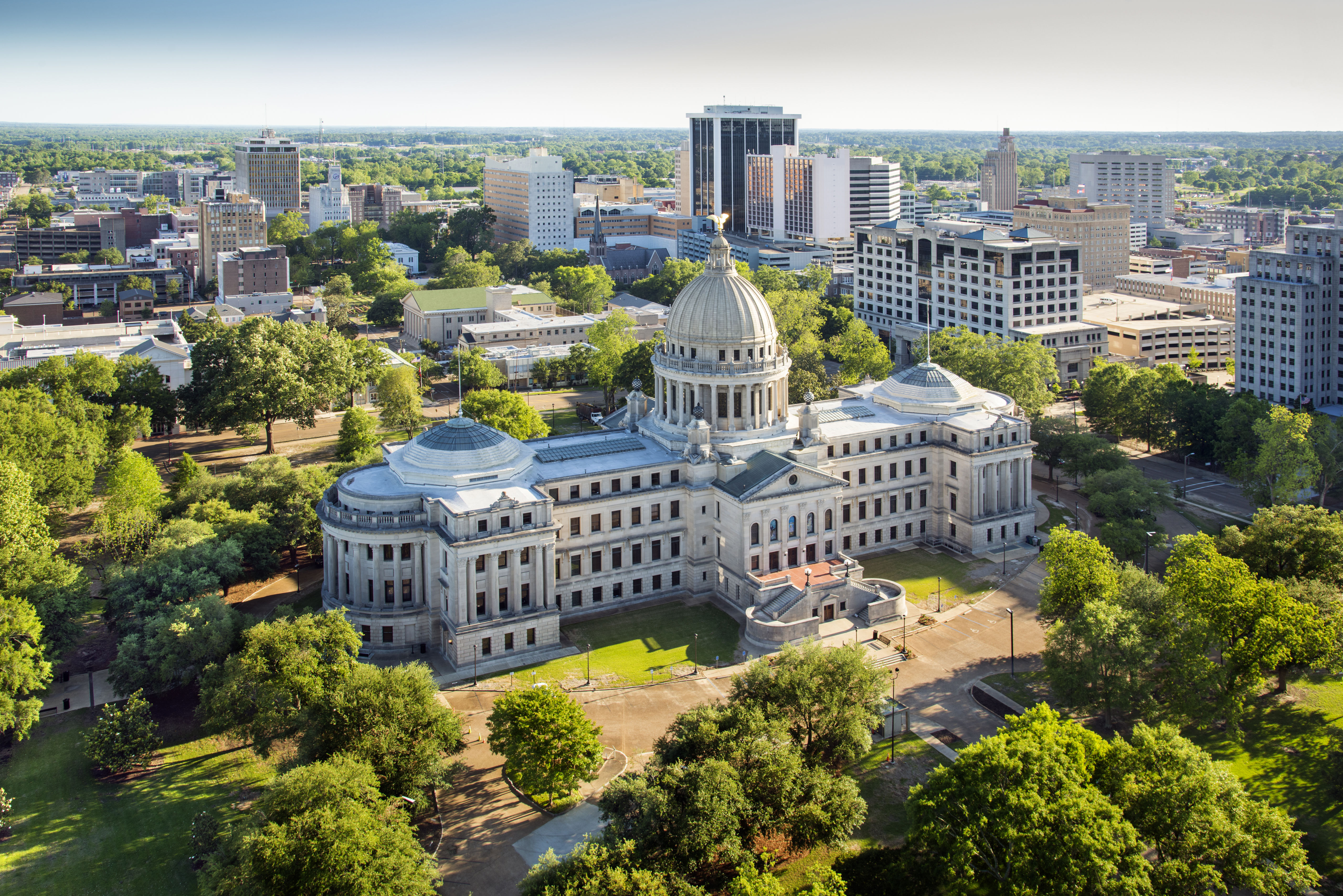 Photo of the Mississippi State Capitol at Jackson.